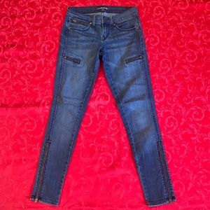 🌹VINTAGE Forever 21 • Y2K - Zip - Skinny Jeans - Stretch •••Super Cute!